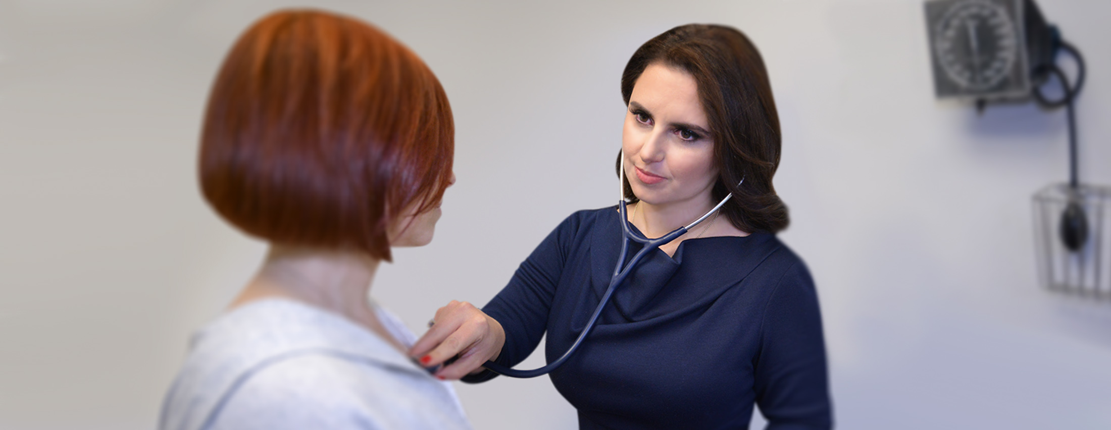 Dr. Caryn Borger examines a patient